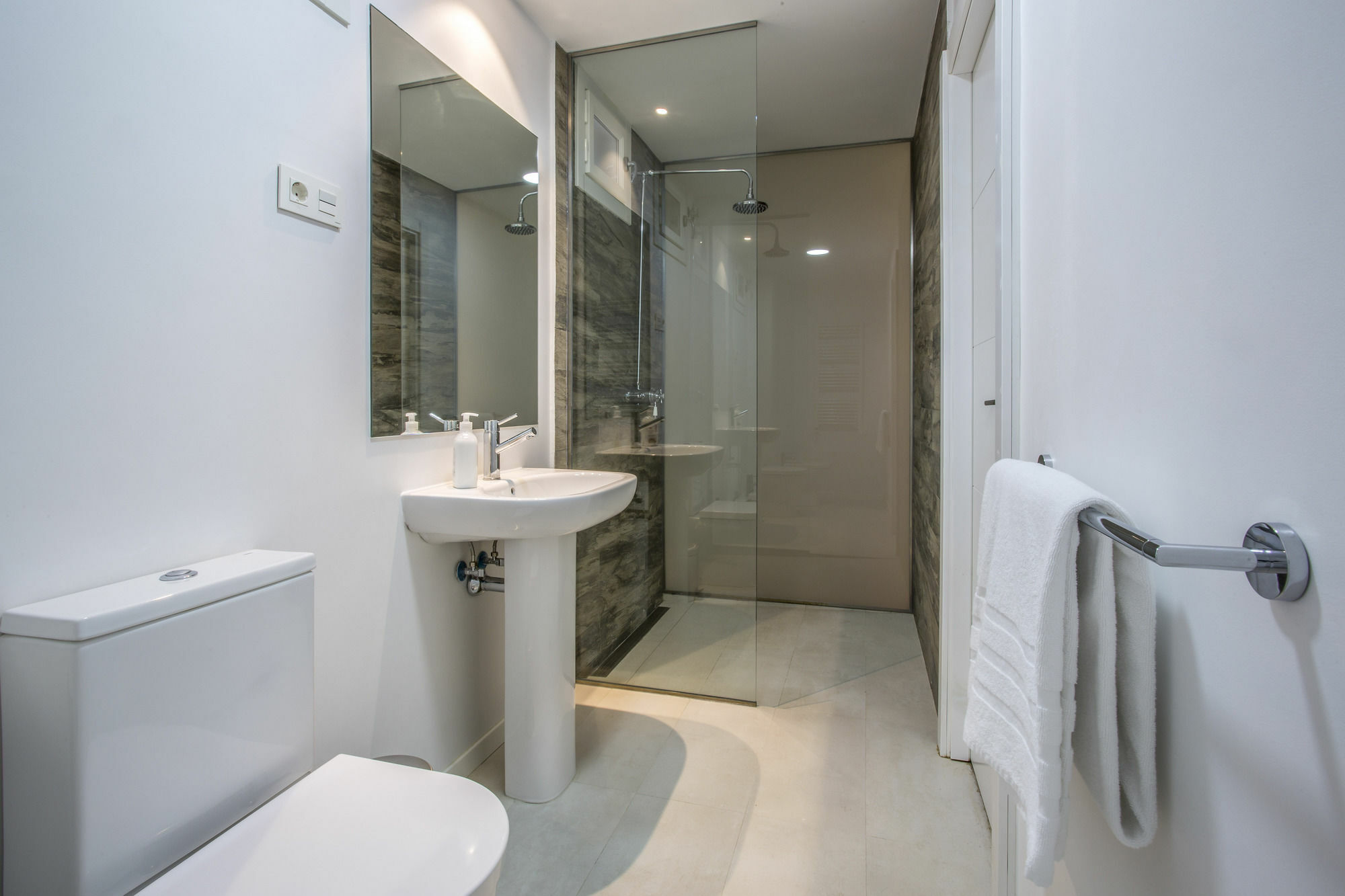 Slow Suites Luchana Madrid Exterior foto